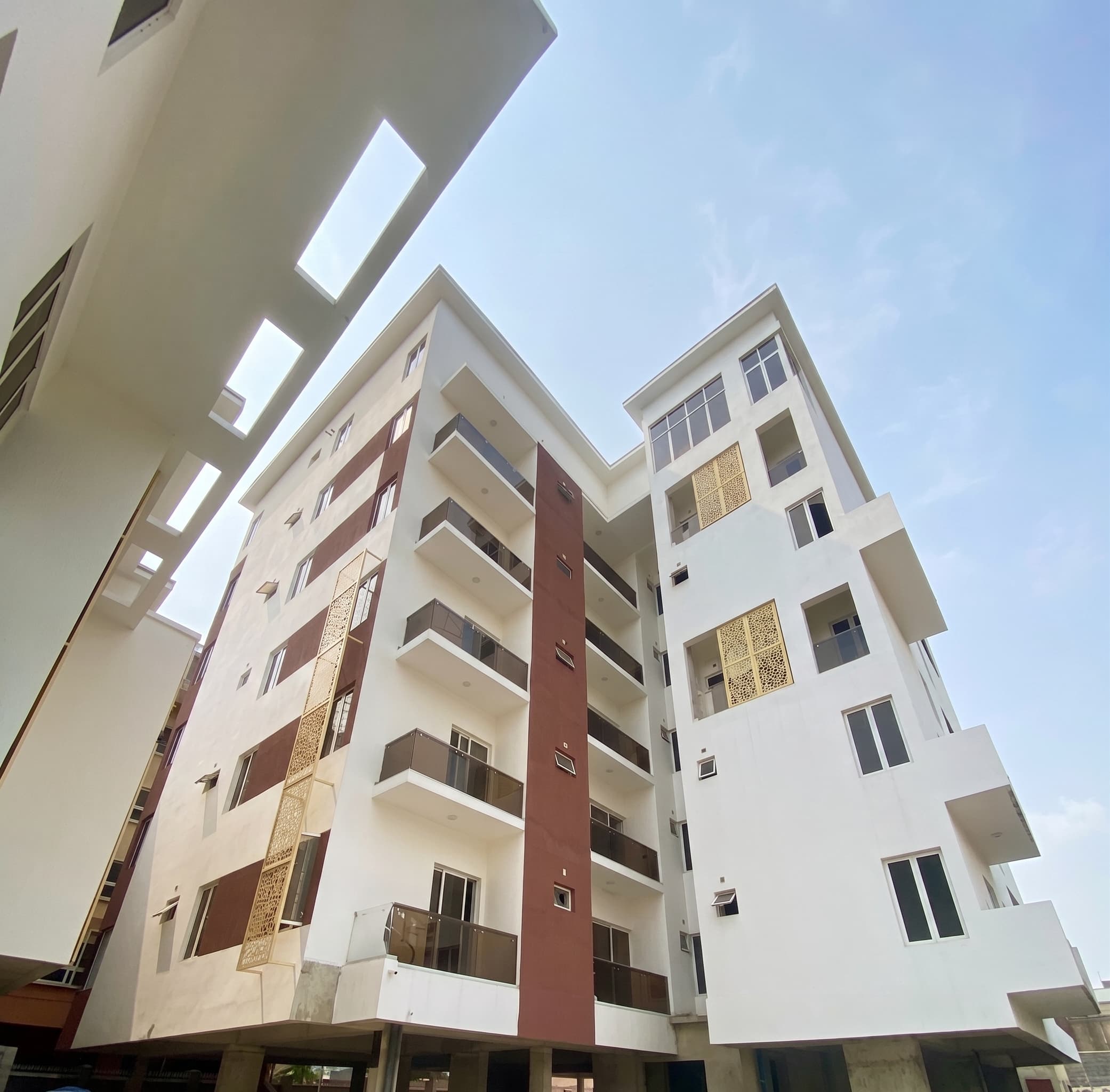 The Autograph, 13-Units Luxury Apartments - Image 5