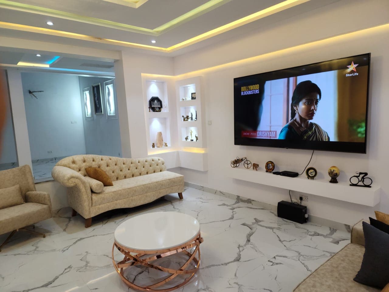 Private Luxury Apartment - Image 3
