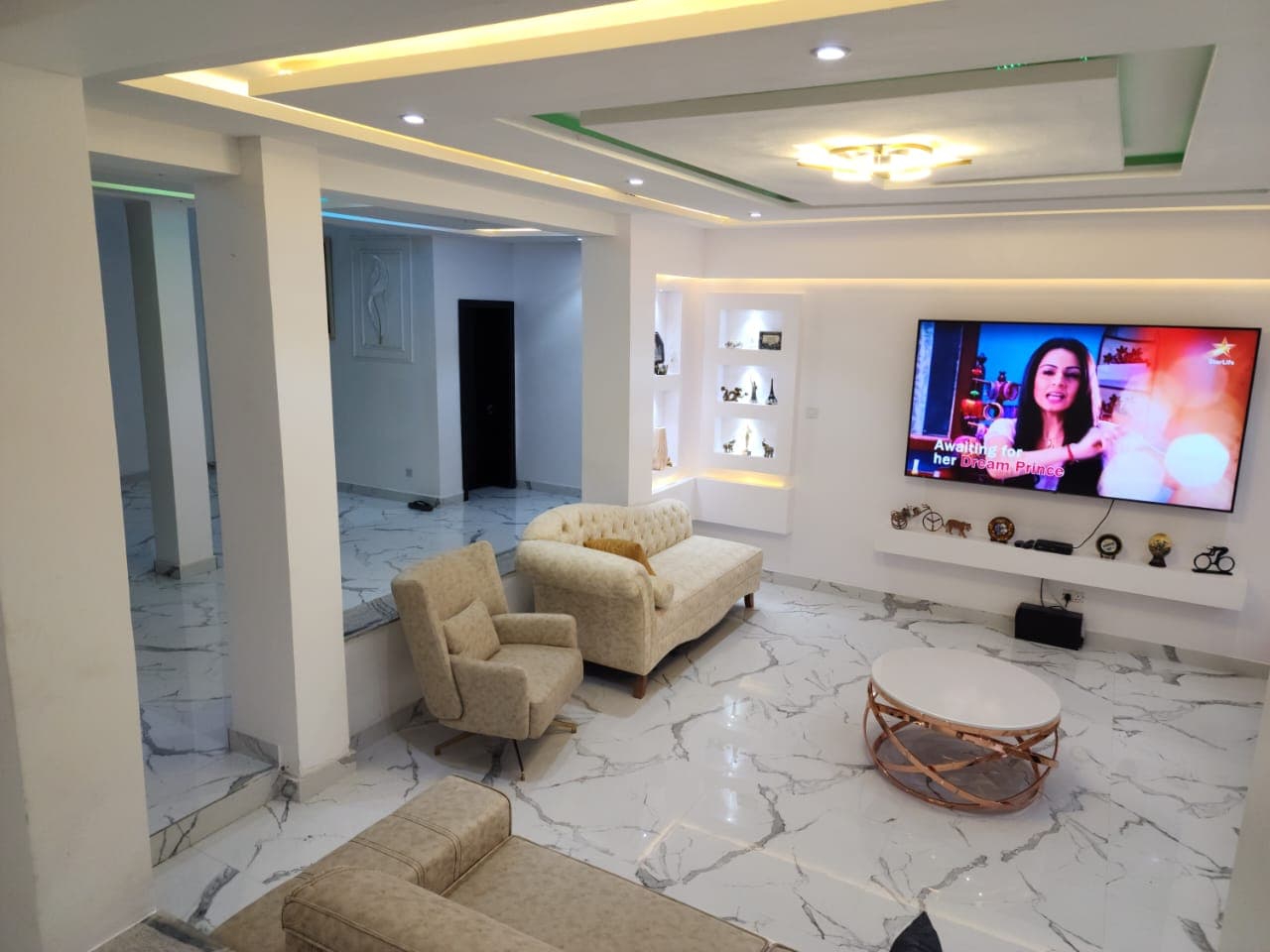 Private Luxury Apartment - Image 4